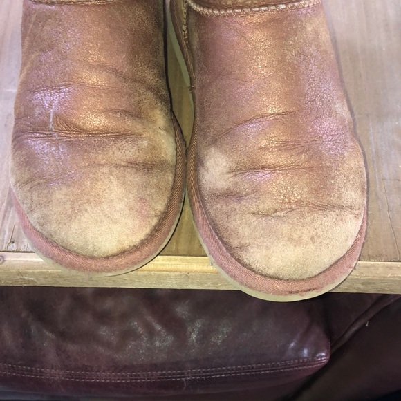 Uggs - Picture 3 of 5